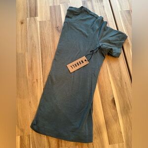 NEW NOBULL Blended Merino Wool Tee - size M